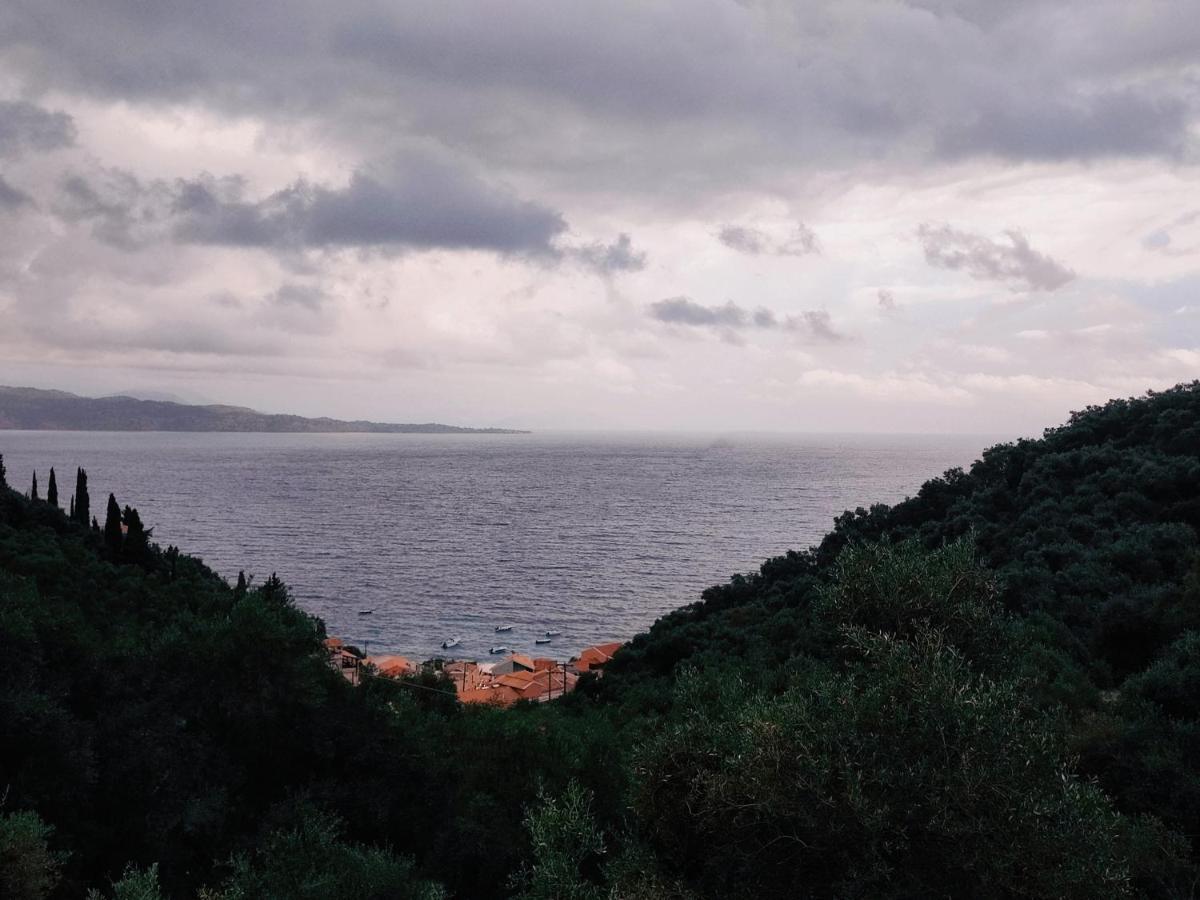 Kaminaki Seaview Apartments Katavolos Exterior photo